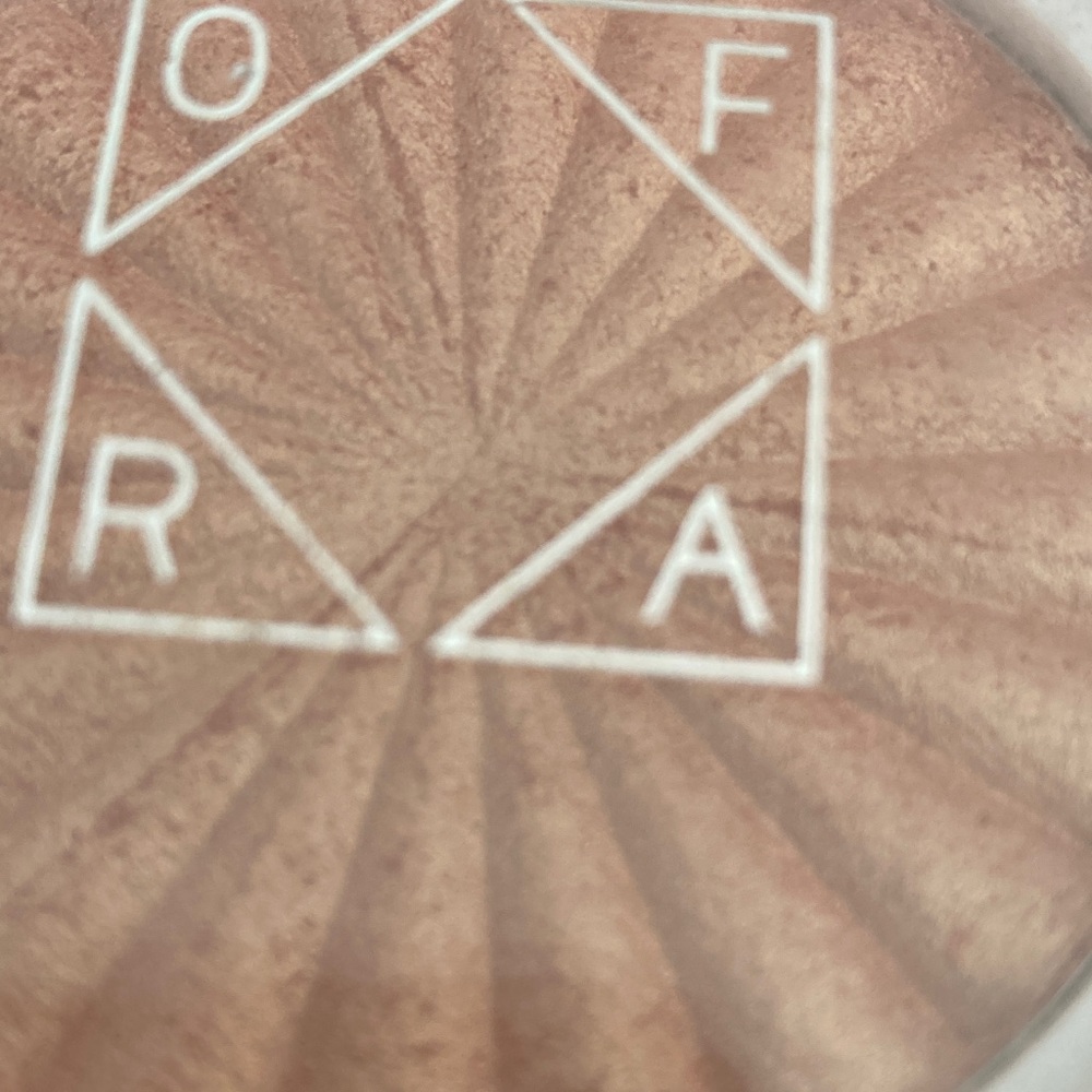 OFRA Highlighter - Picture 2 of 3